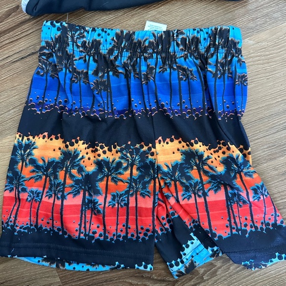 The Children’s Place - Vacay Vibes - Picture 2 of 2